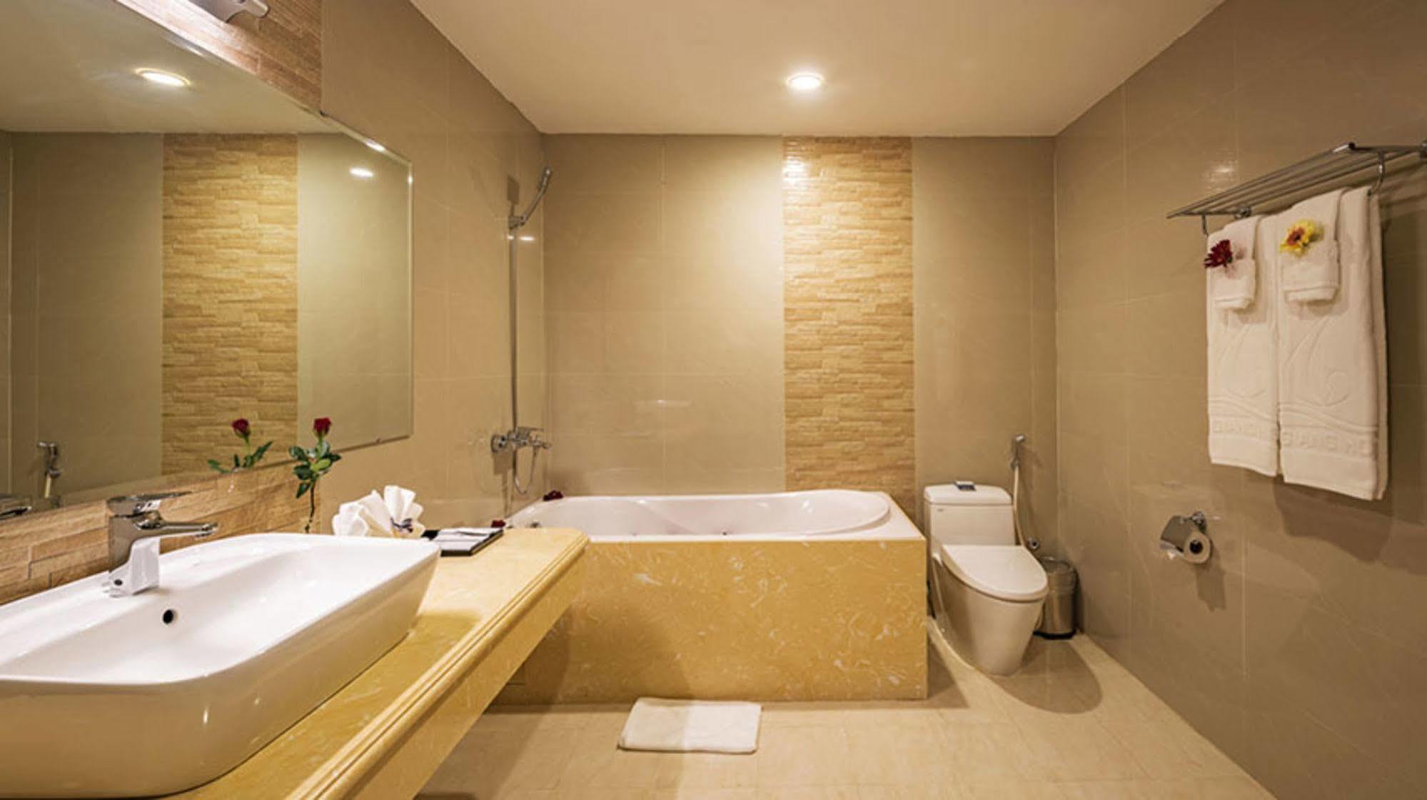 Lam Giang Hotel Vinh Eksteriør bilde