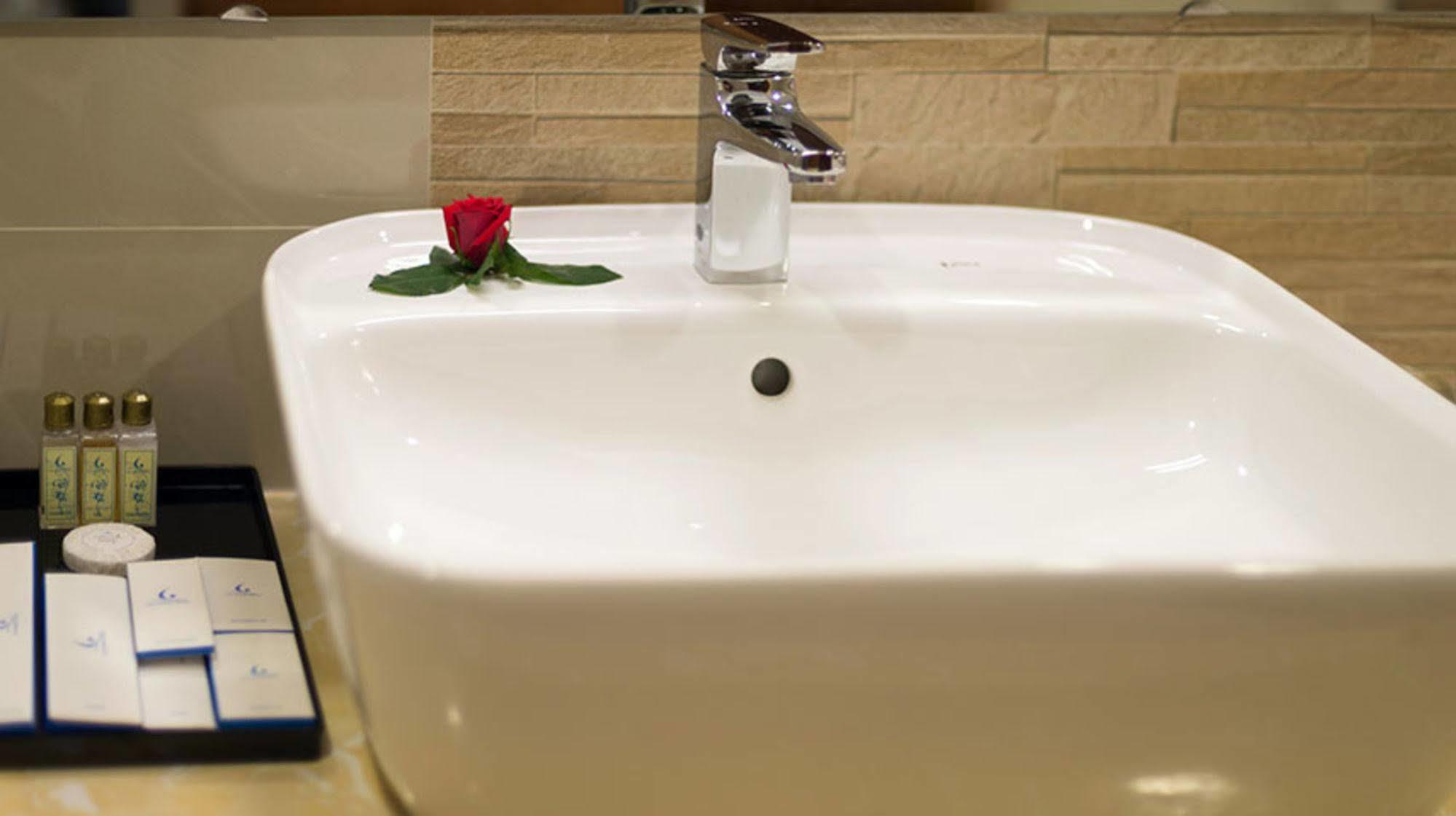 Lam Giang Hotel Vinh Eksteriør bilde