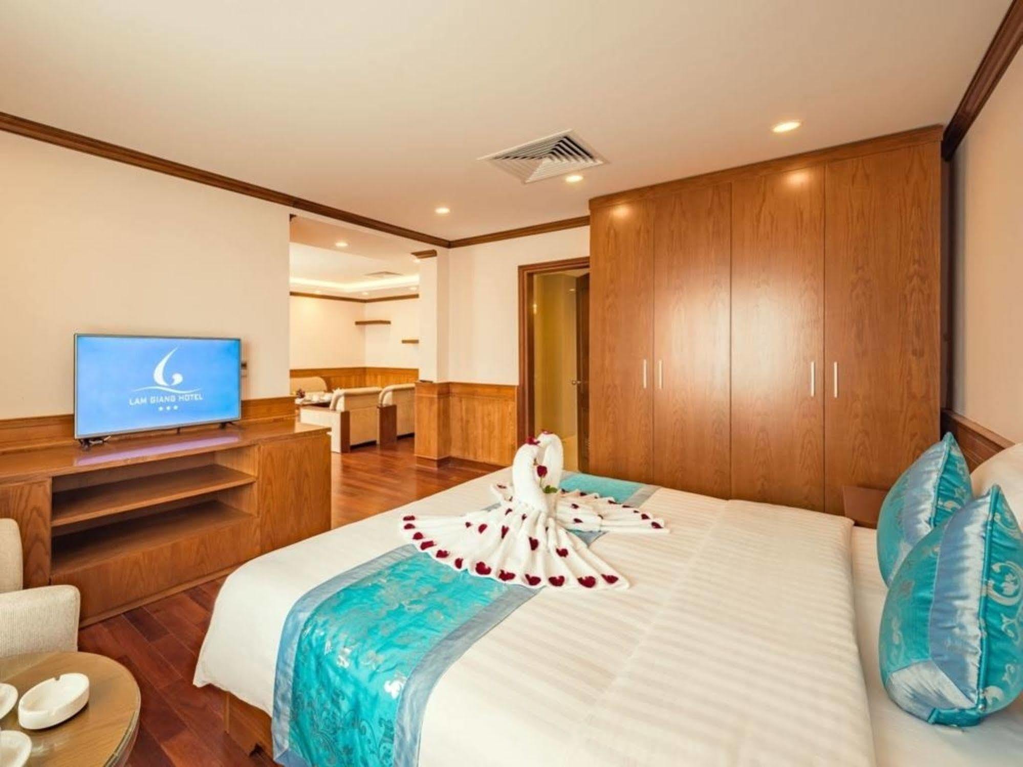 Lam Giang Hotel Vinh Eksteriør bilde